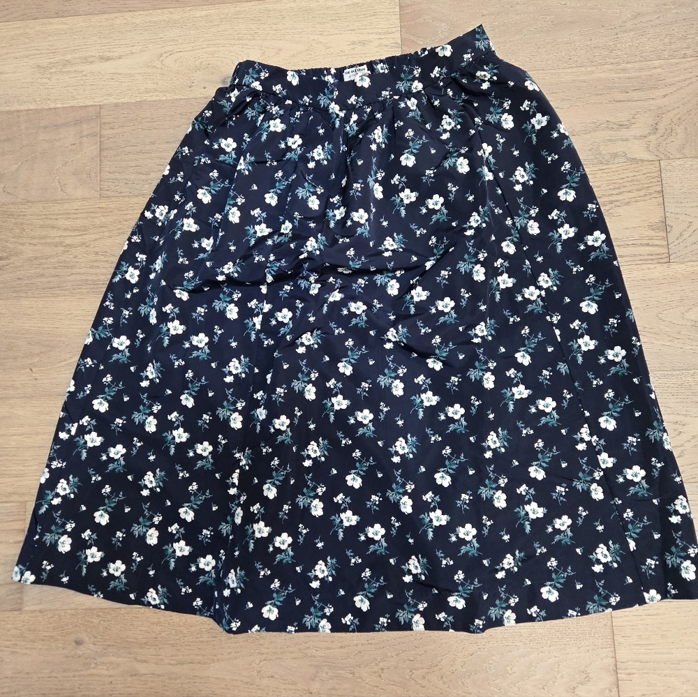 Old Navy Dark Blue Floral A-Line Skirt